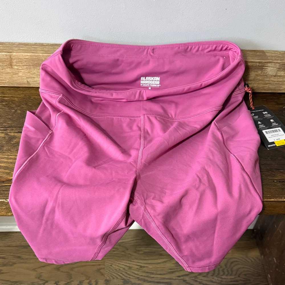 Duluth Trading Co Women's Athletic Shorts in Pink
